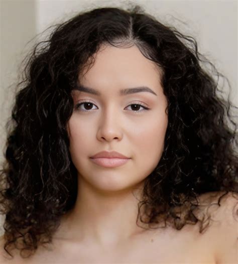 Thalia Diaz #12
