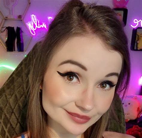 Anissa (Showy Beauty)