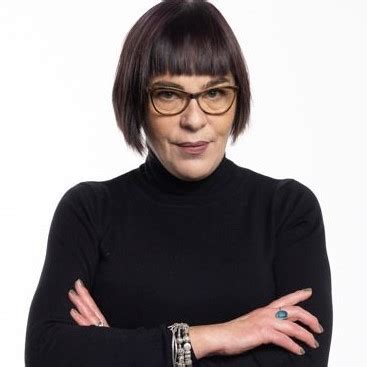 Nele Schenker