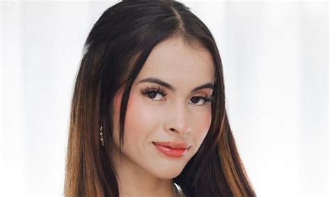 Valentina Smith #12