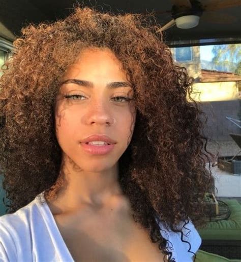 Ava Scott-Wells