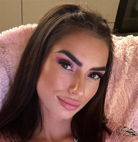 Veronica Foxova #12