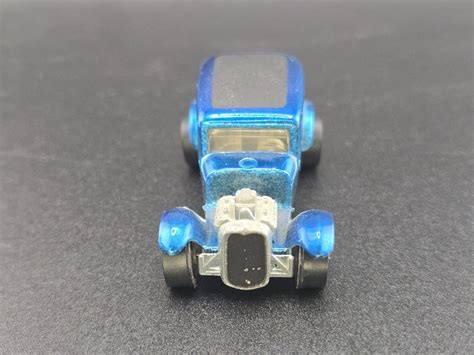 Vicky Blue