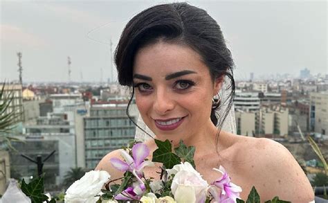 Violeta Isfel #12