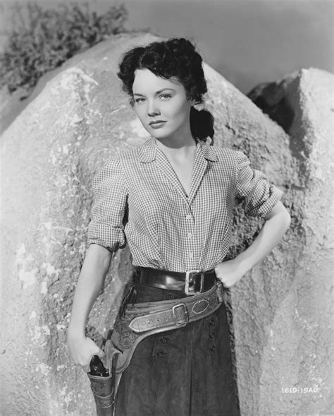Wanda Hendrix