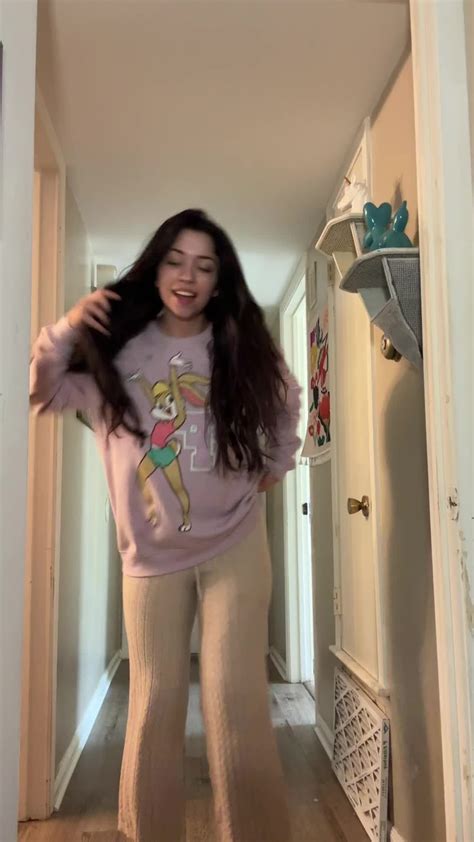 zoe.ebarb onlyfans #12