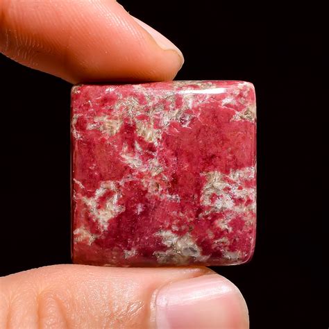 pink thulite