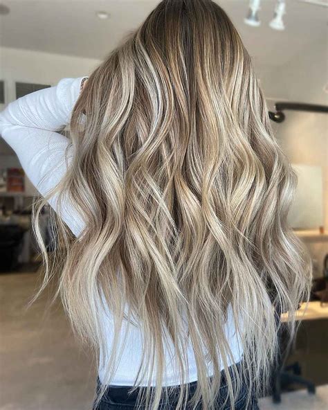 pintrest highlight diry blonde hair with bleach