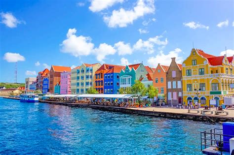 places to stay in curacao