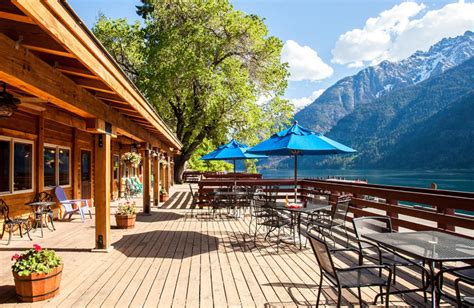 places to stay in stehekin