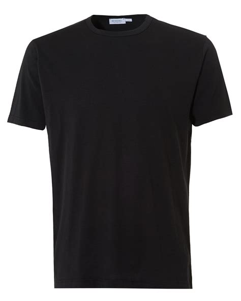 plain black tshirt