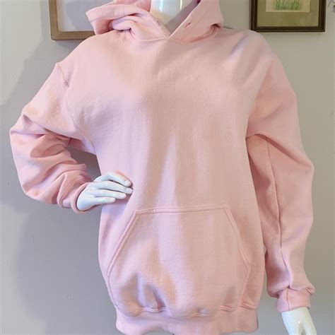 plain pink hooded sweatshirt