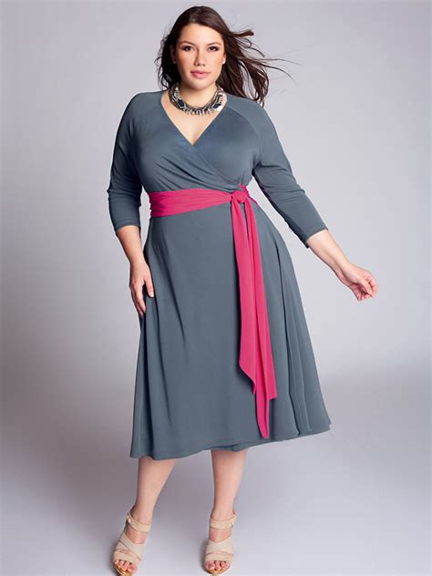 plus size dresses with sleeves