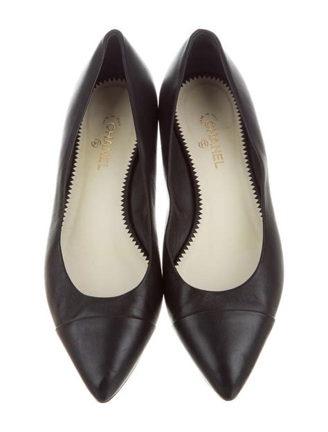 pointy toe flats