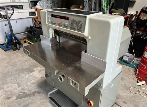 polar 55 guillotine operating manual Reader