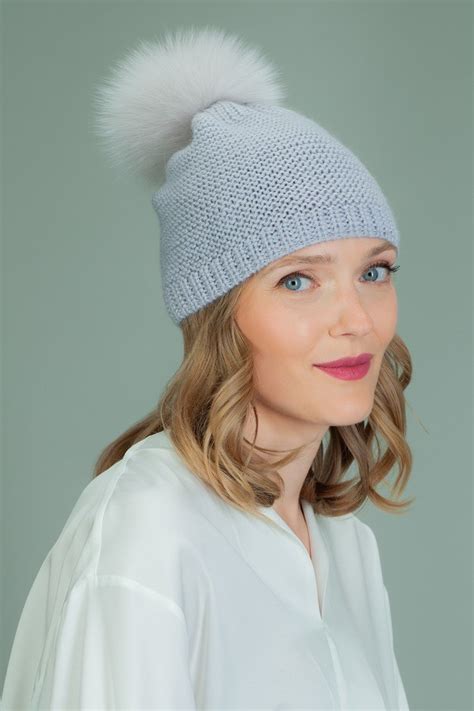 pom pom wooly hat