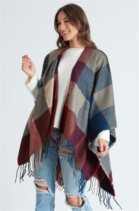 poncho outfit