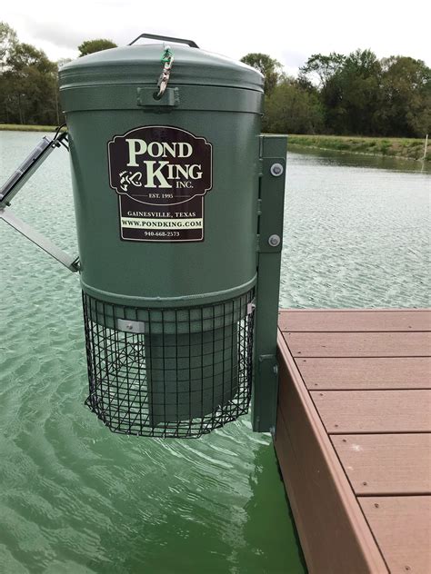 pond fish feeder