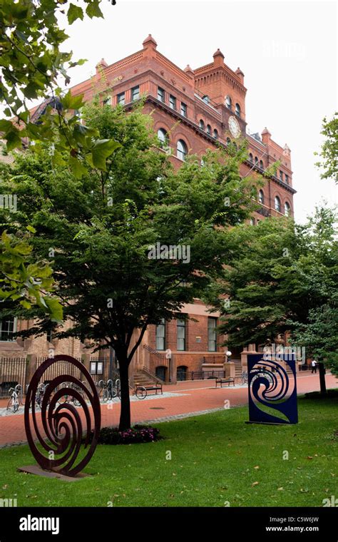 pratt institute tours