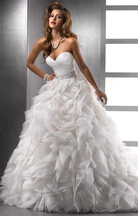 pretty wedding dresses