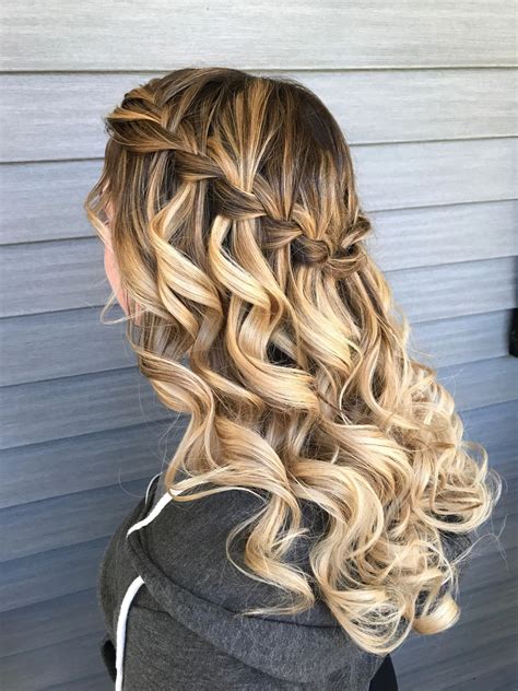 prom hairstyles for