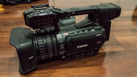 prosumer camcorder buyers guide Reader