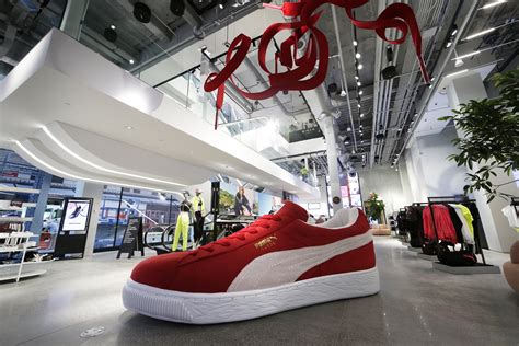 puma shoes store