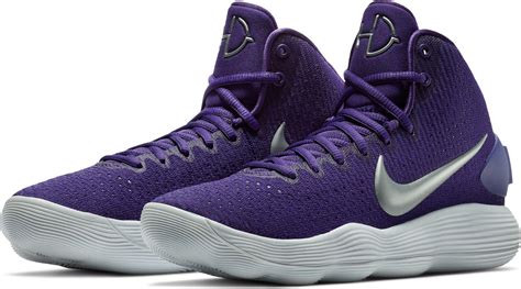 purple nike basketball shoes