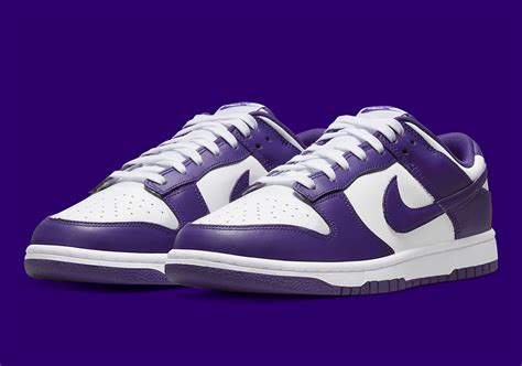 purple nike dunks