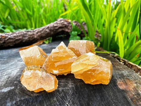 quartz yellow crystal