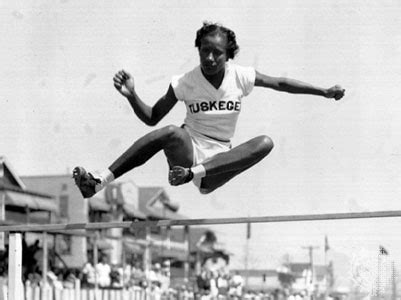 queen of the track alice coachman olympic high jump champion Kindle Editon