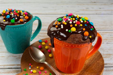 receita de bolo na caneca de chocolate