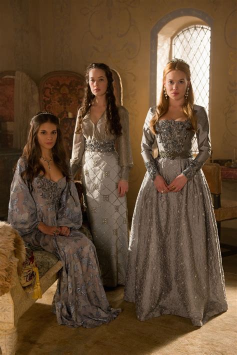 reign tv costumes