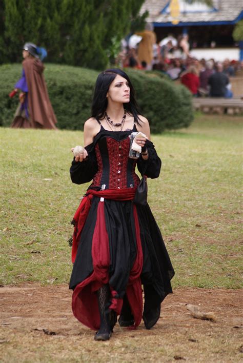 renaissance faire dresses