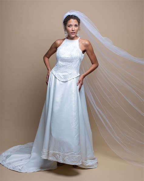 rent wedding dresses