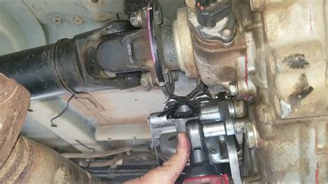 replacing front differential actuator on 2001 tundra Kindle Editon