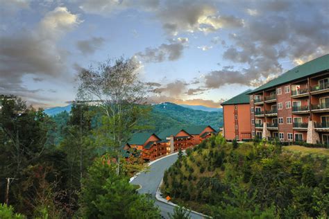 resorts in smoky mountains