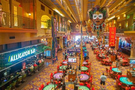 restaurants near orleans casino