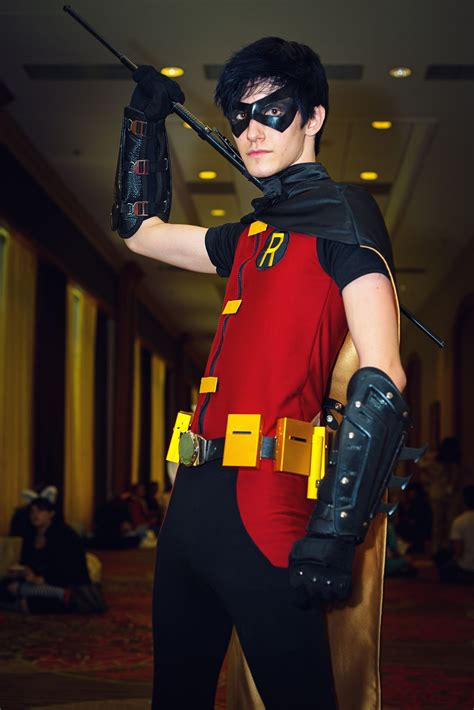 robin titans cosplay