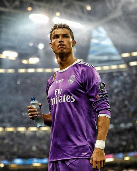 ronaldo purple jersey