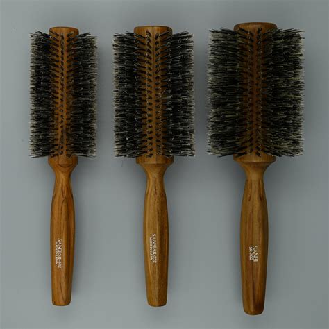 round boar bristle brush