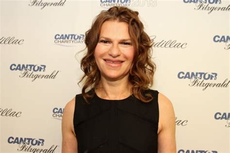 sandra bernhard net worth