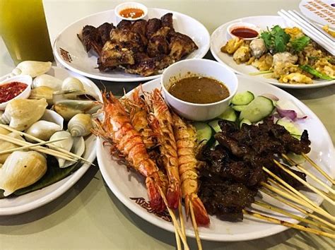 satay by the bay opening hours