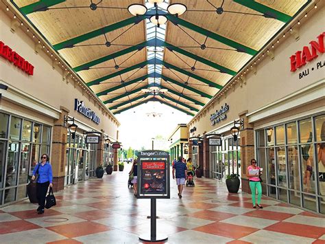 savannah outlets