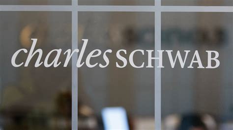 schwab layoffs