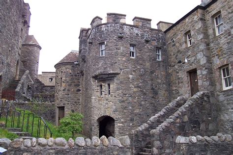 scottish castles through history scottish history Reader