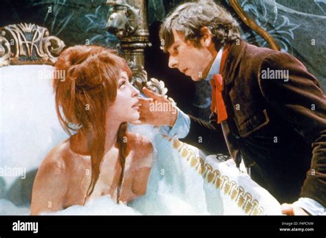 sharon tate fearless vampire