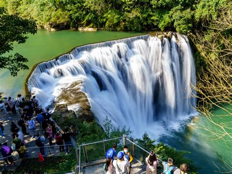 shifen falls walk