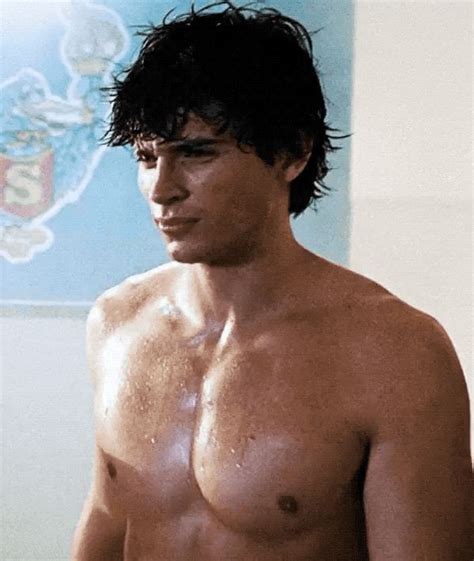 shirtless tom welling