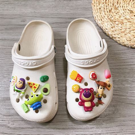 shoe charms for crocs